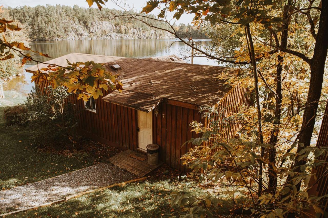 Lang Lake Resort Espanola Екстер'єр фото