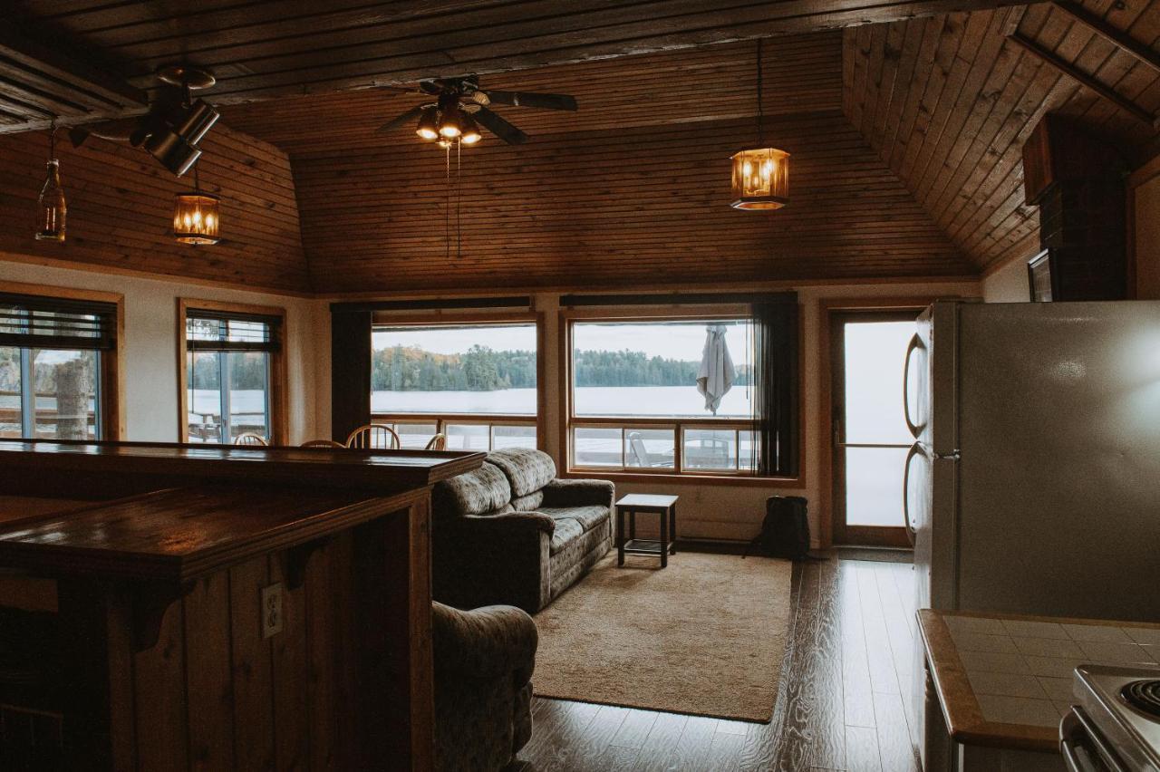 Lang Lake Resort Espanola Екстер'єр фото