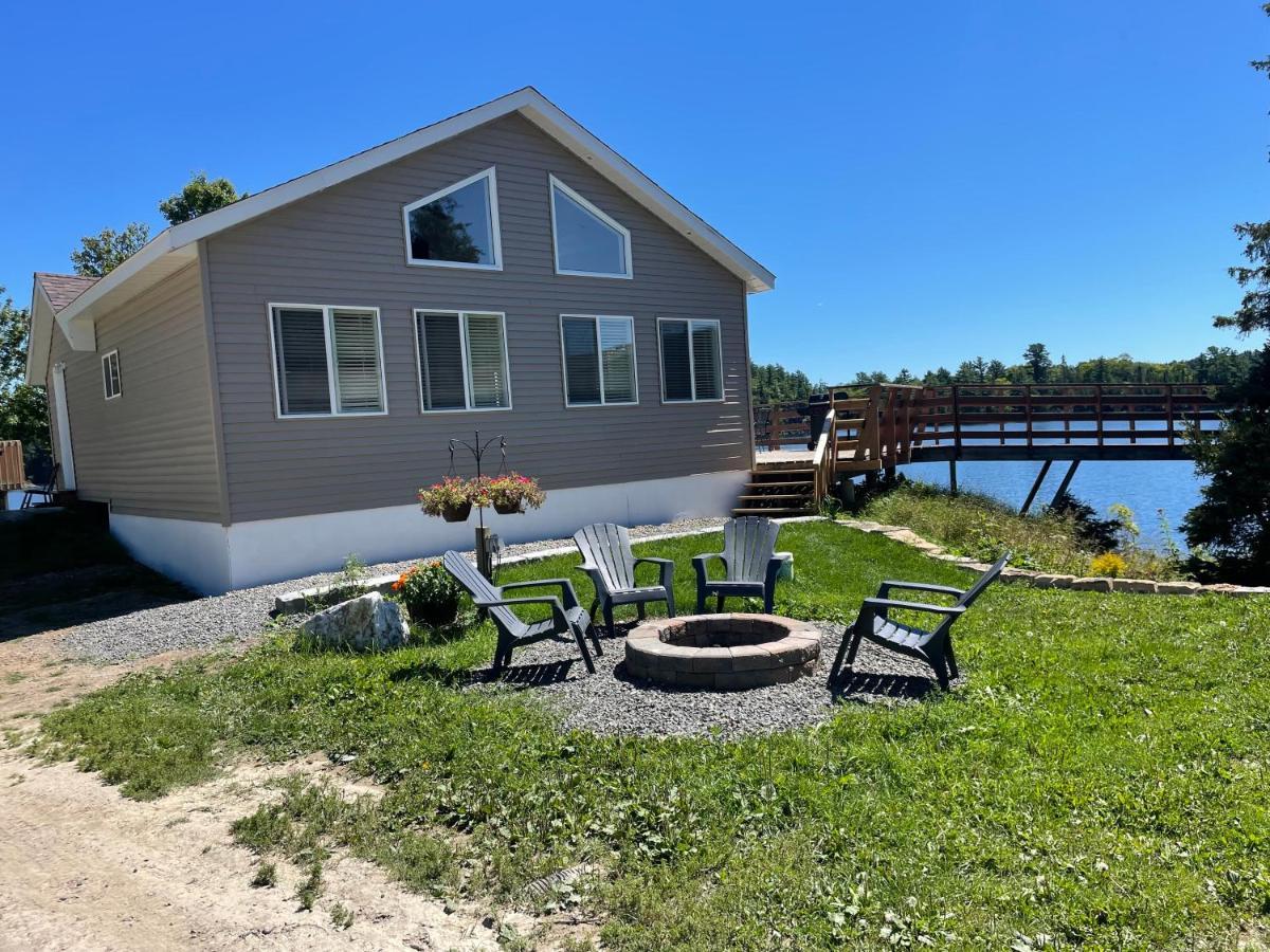 Lang Lake Resort Espanola Екстер'єр фото