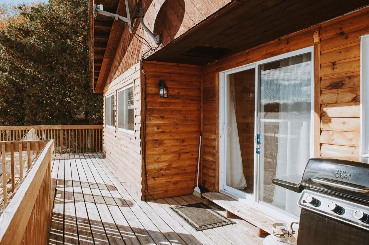 Lang Lake Resort Espanola Екстер'єр фото