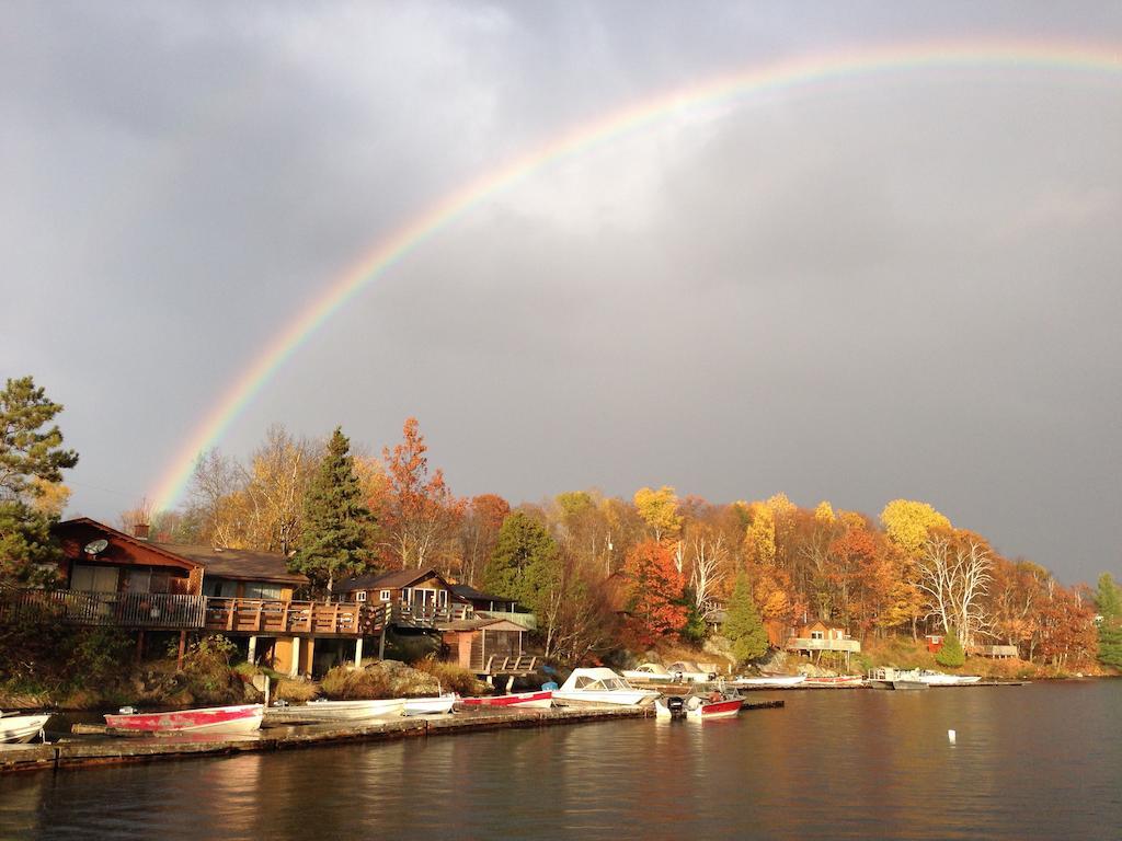 Lang Lake Resort Espanola Екстер'єр фото